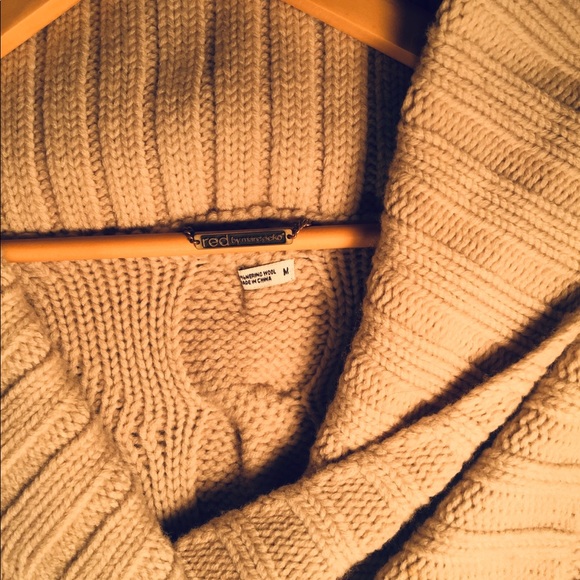 Red by Marc Ecko 100% Merino Wool sweater - Picture 2 of 3